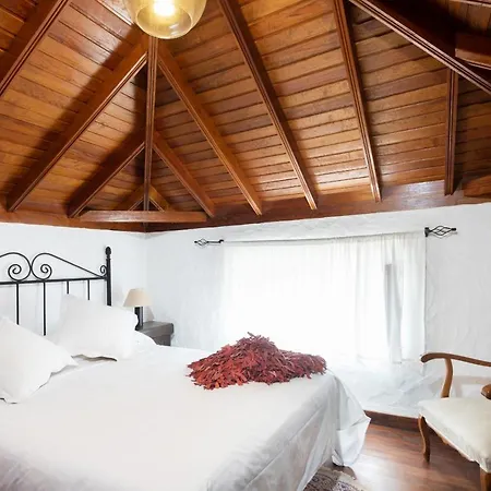 El Poleo With Pool And Sea View