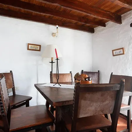 El Poleo With Pool And Sea View *