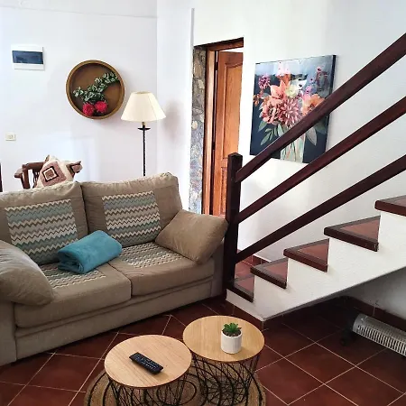 Holiday home El Poleo With Pool And Sea View